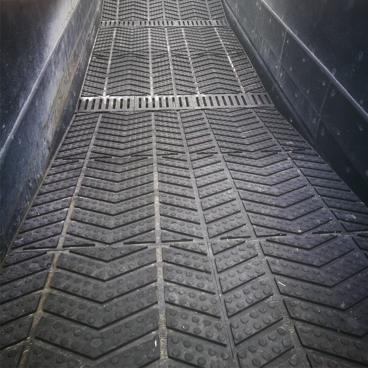 Custom Rubber Matting For Underpass SBR With 10mm Steel Plate
